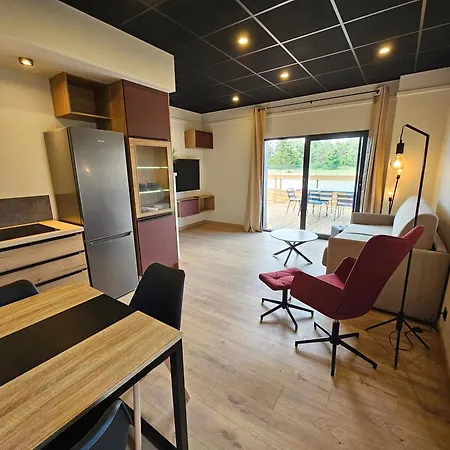 Βίλα Aerogites Chambley *