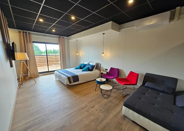 Βίλα Aerogites Chambley *