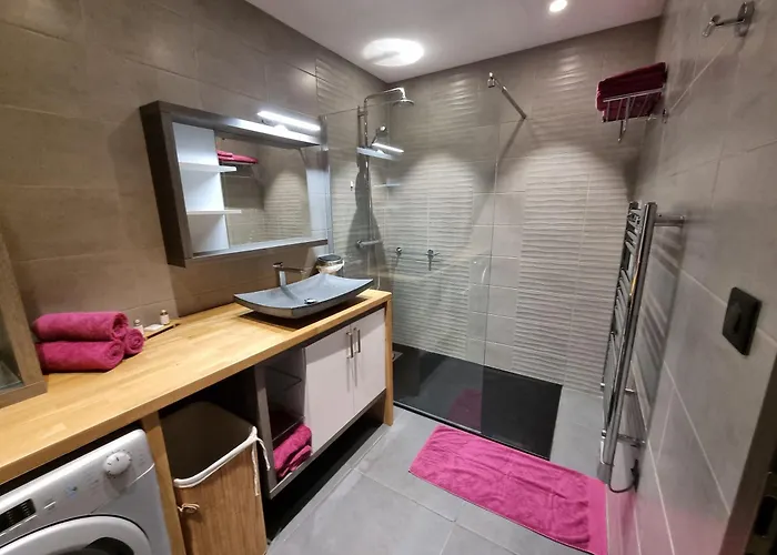 Aerogites Chambley Βίλα